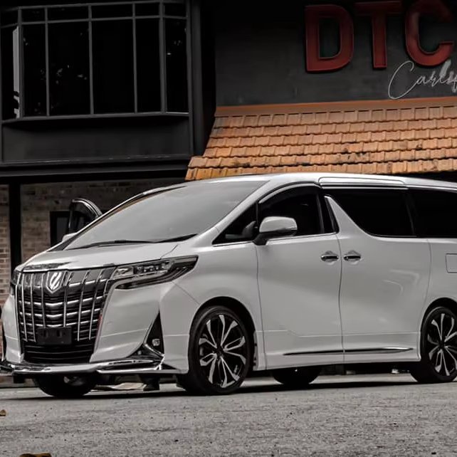 2024 Neatly Used Alphard 3.5 Executive Lounges Bus Price Ready for Shipment